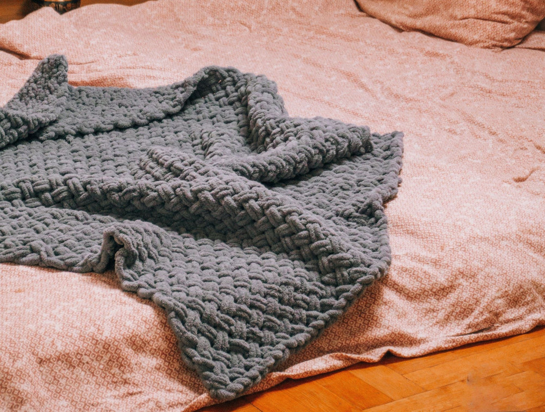 Waffle Blankets: What They Are, Why They Work, and How to Choose One Whisper Organics